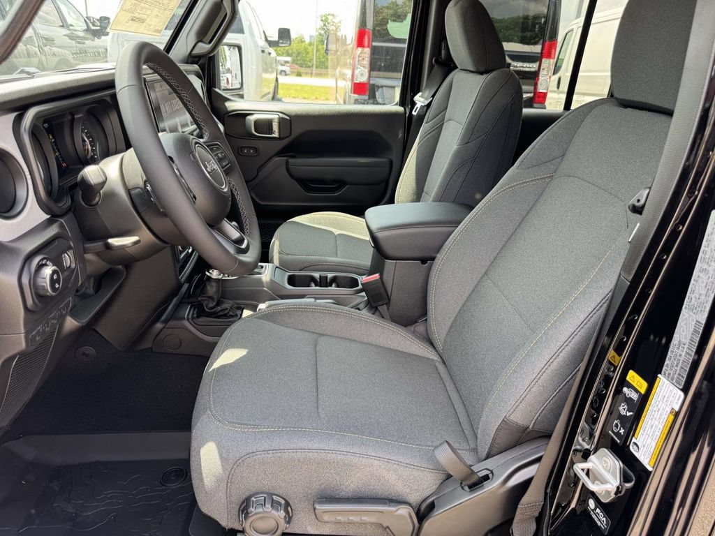 New 2026 Jeep Gladiator Sport AWD/4WD image 13