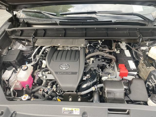 Used 2023 Toyota Highlander LE AWD/4WD image 25