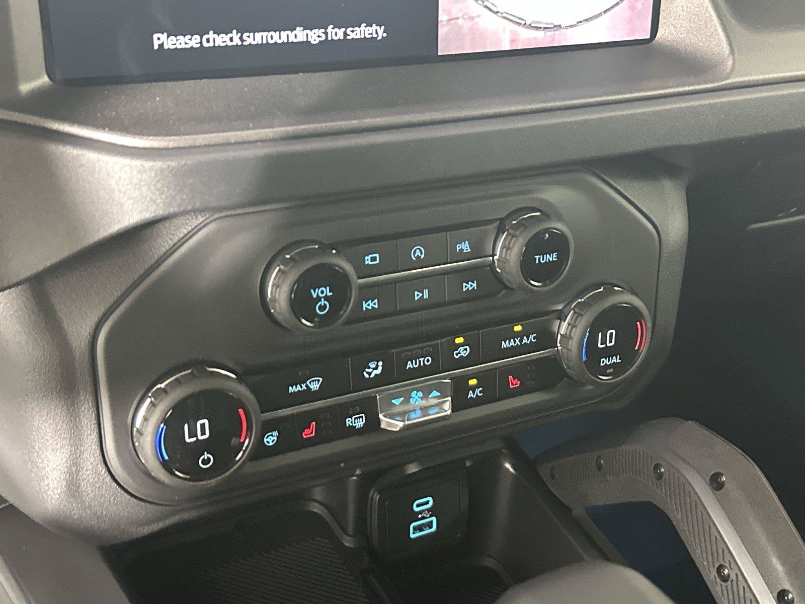 New 2025 Ford Bronco Badlands AWD/4WD image 33