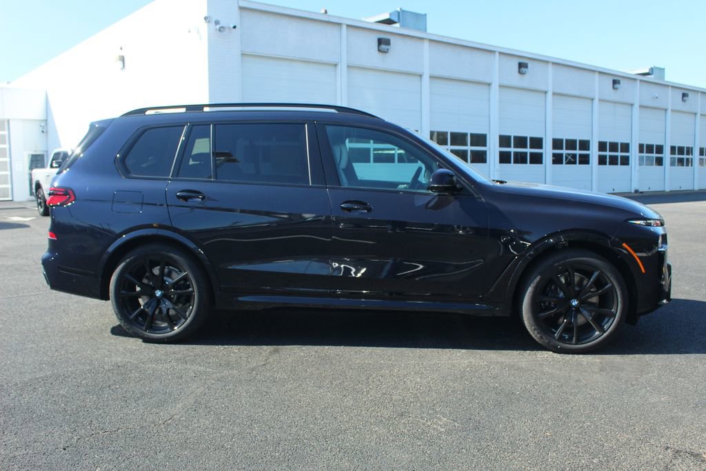 Used 2026 BMW X7 xDrive40i AWD/4WD image 10