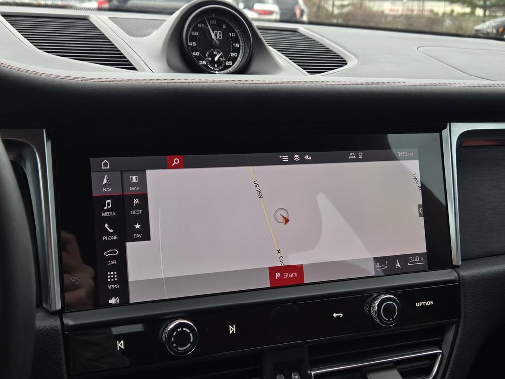 Used 2022 Porsche Macan GTS image 12