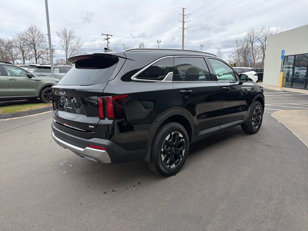 New 2026 Kia Sorento S image 6