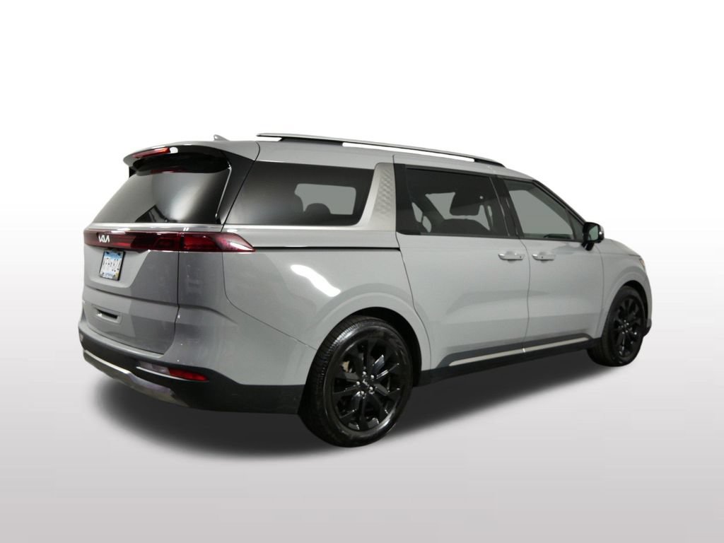 Used 2023 Kia Carnival SX FWD image 10