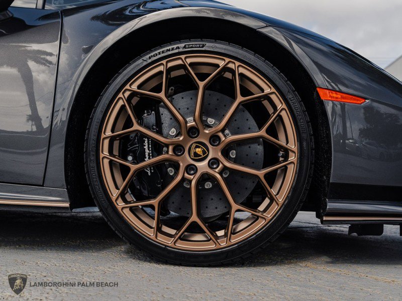 Used 2024 Lamborghini Huracan Tecnica image 34