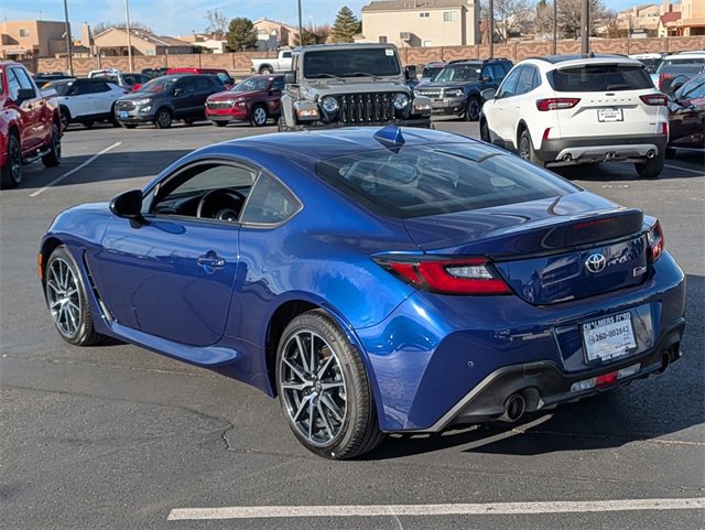 Used 2024 Toyota GR86 image 4