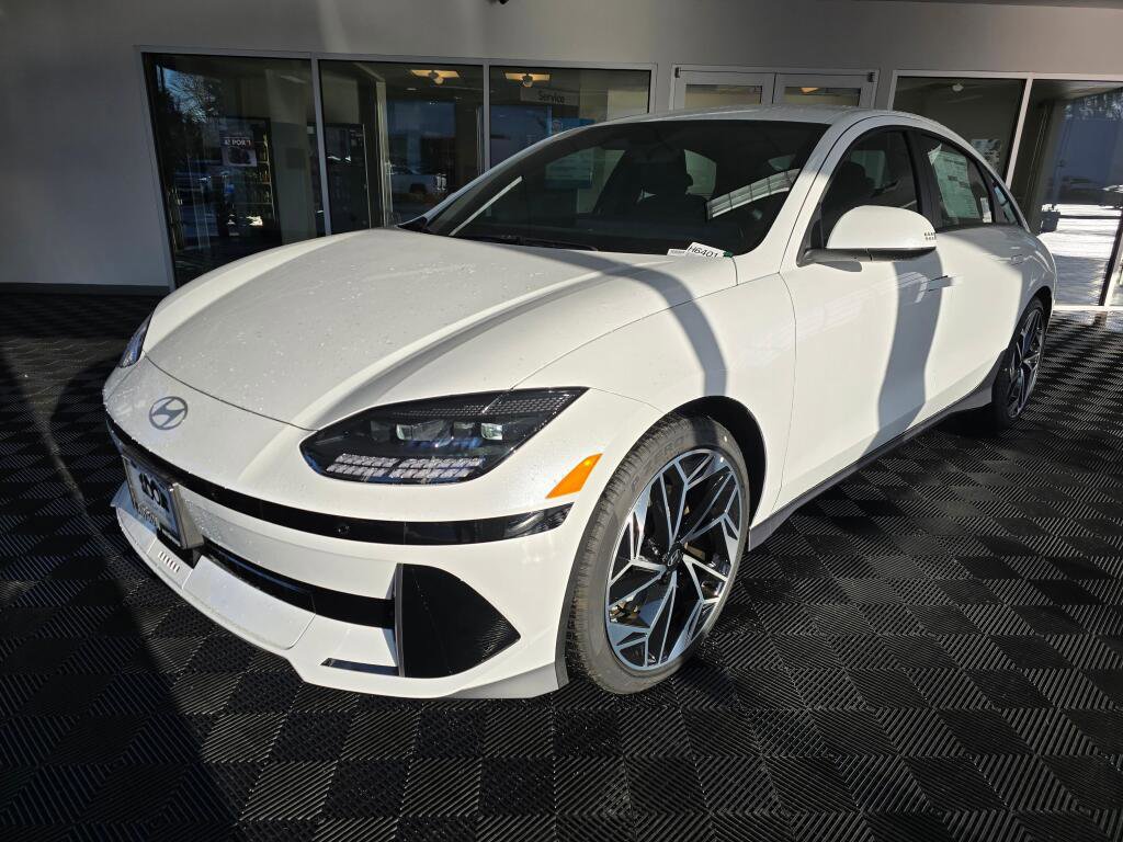 New 2024 Hyundai Ioniq 6 SEL image 8