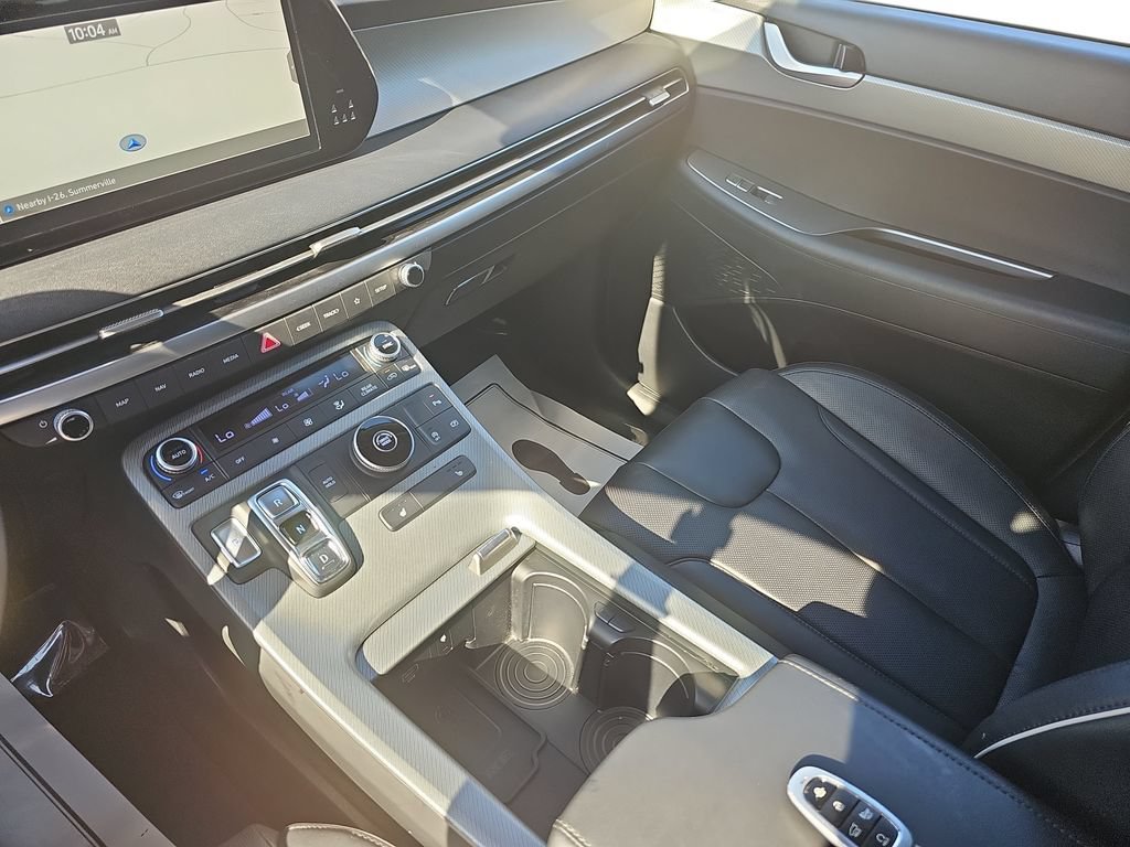 Used 2025 Hyundai Palisade SEL FWD image 25