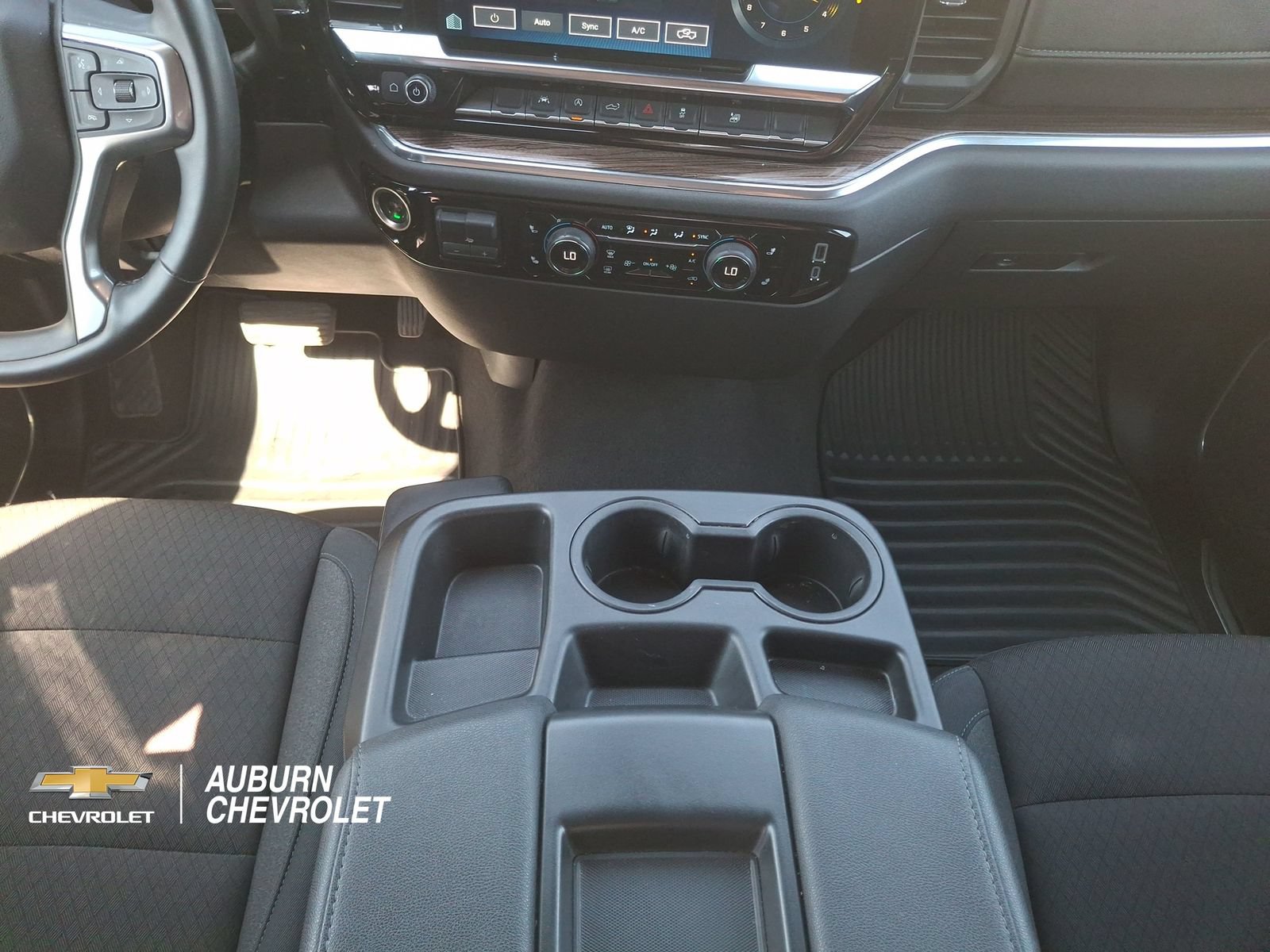 Certified 2025 Chevrolet Silverado 1500 LT AWD/4WD image 12