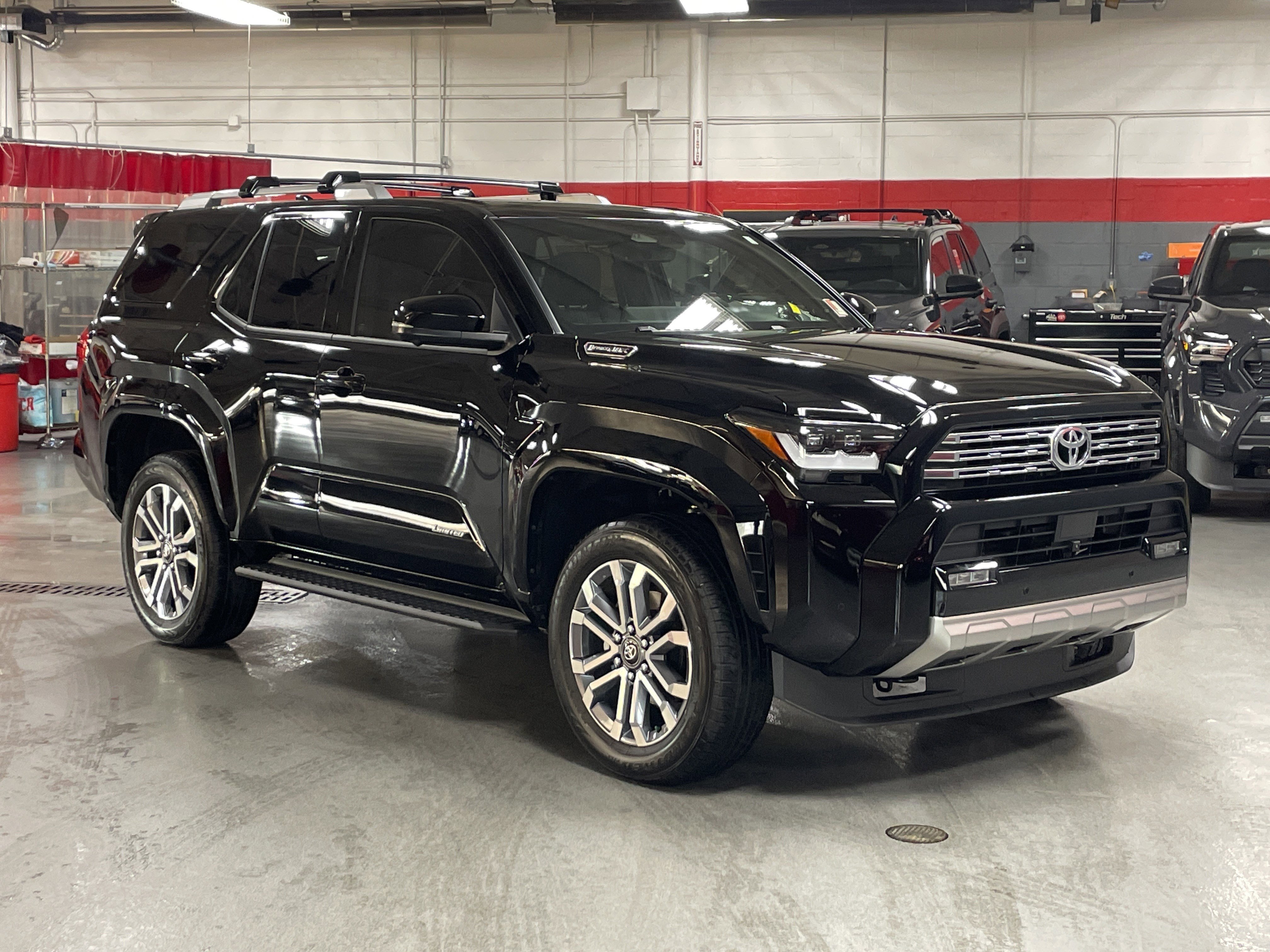Used 2025 Toyota 4Runner Limited image 2