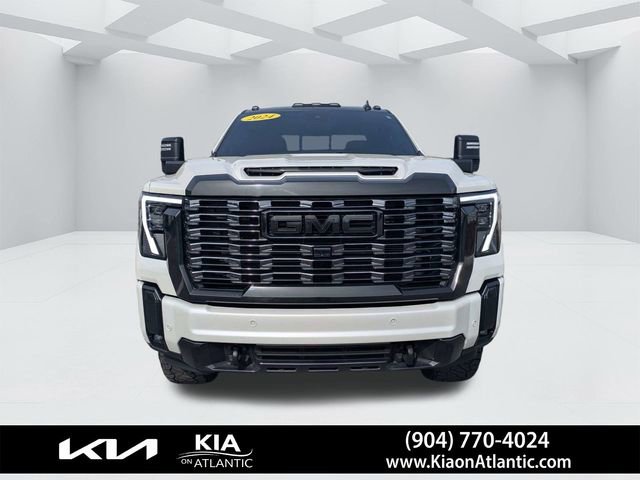 Used 2024 GMC Sierra 2500 Denali Ultimate image 8