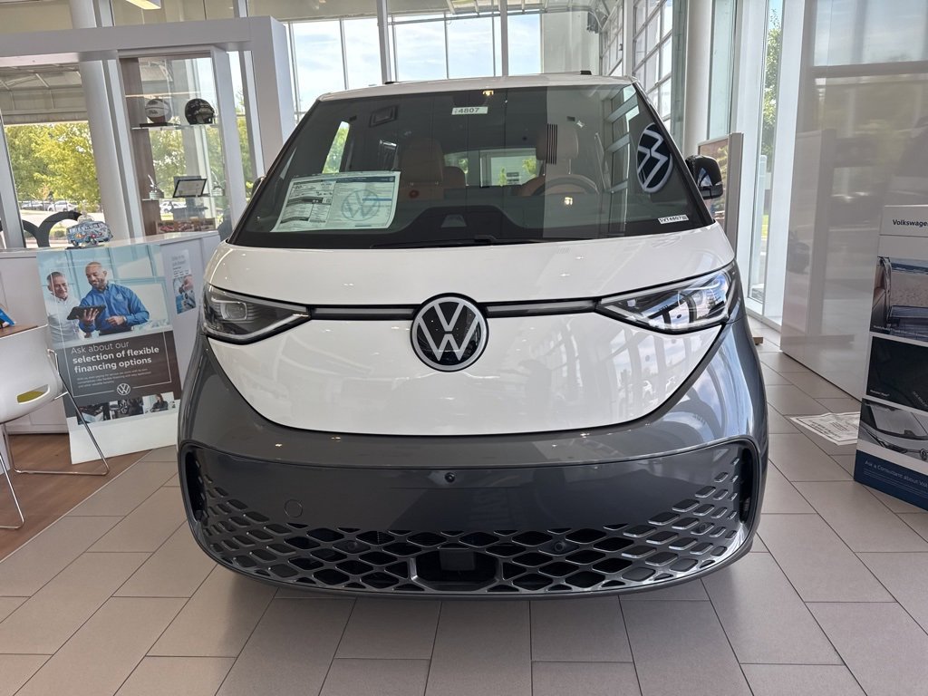 New 2025 Volkswagen ID. Buzz Pro S Plus image 8