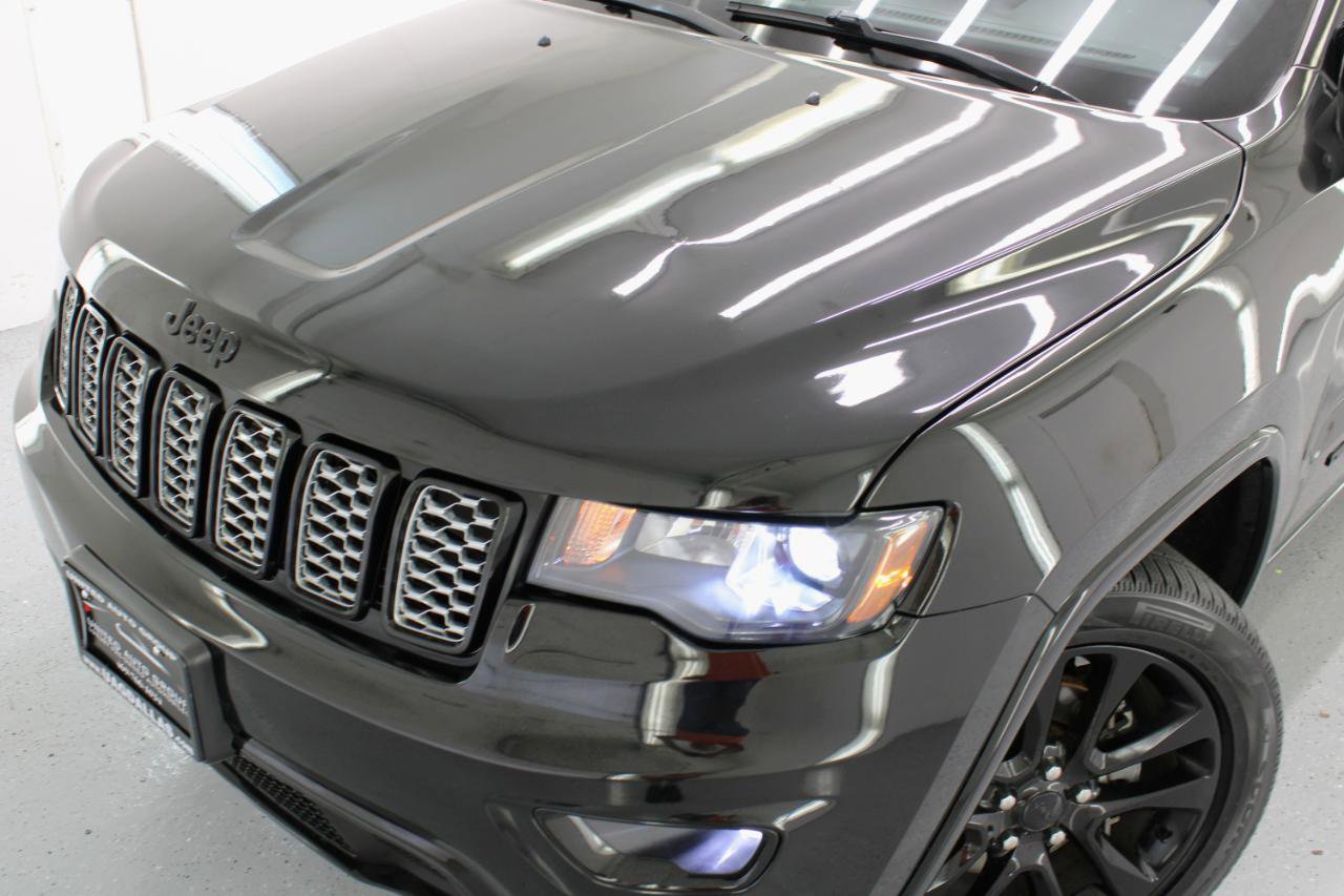 Used 2019 Jeep Grand Cherokee Altitude AWD/4WD image 17