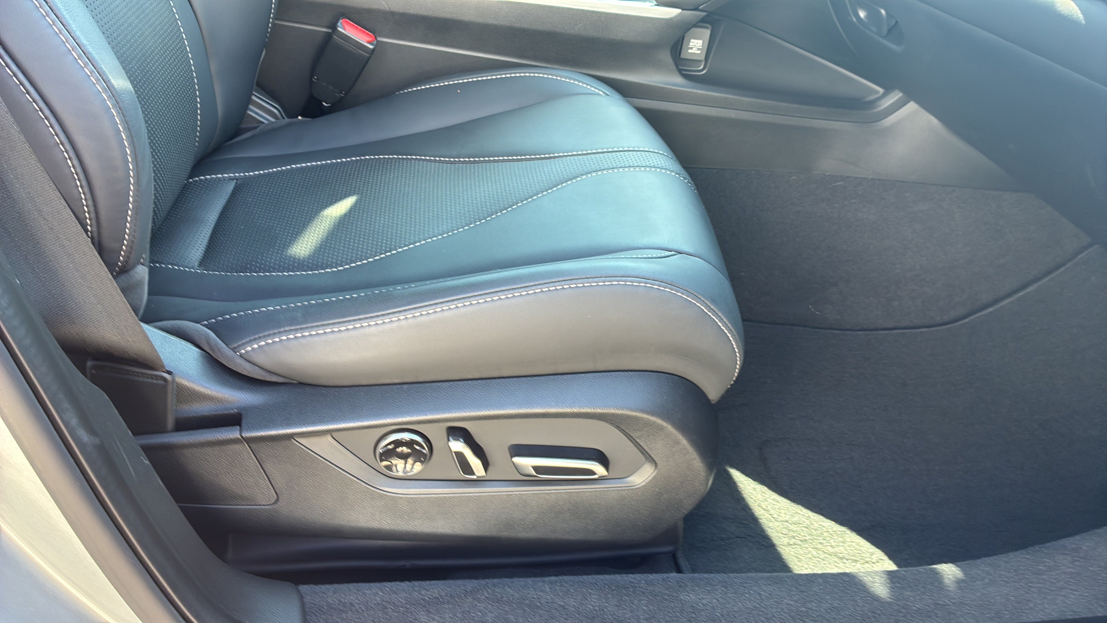 Used 2024 Acura TLX w/ Technology Package FWD image 23
