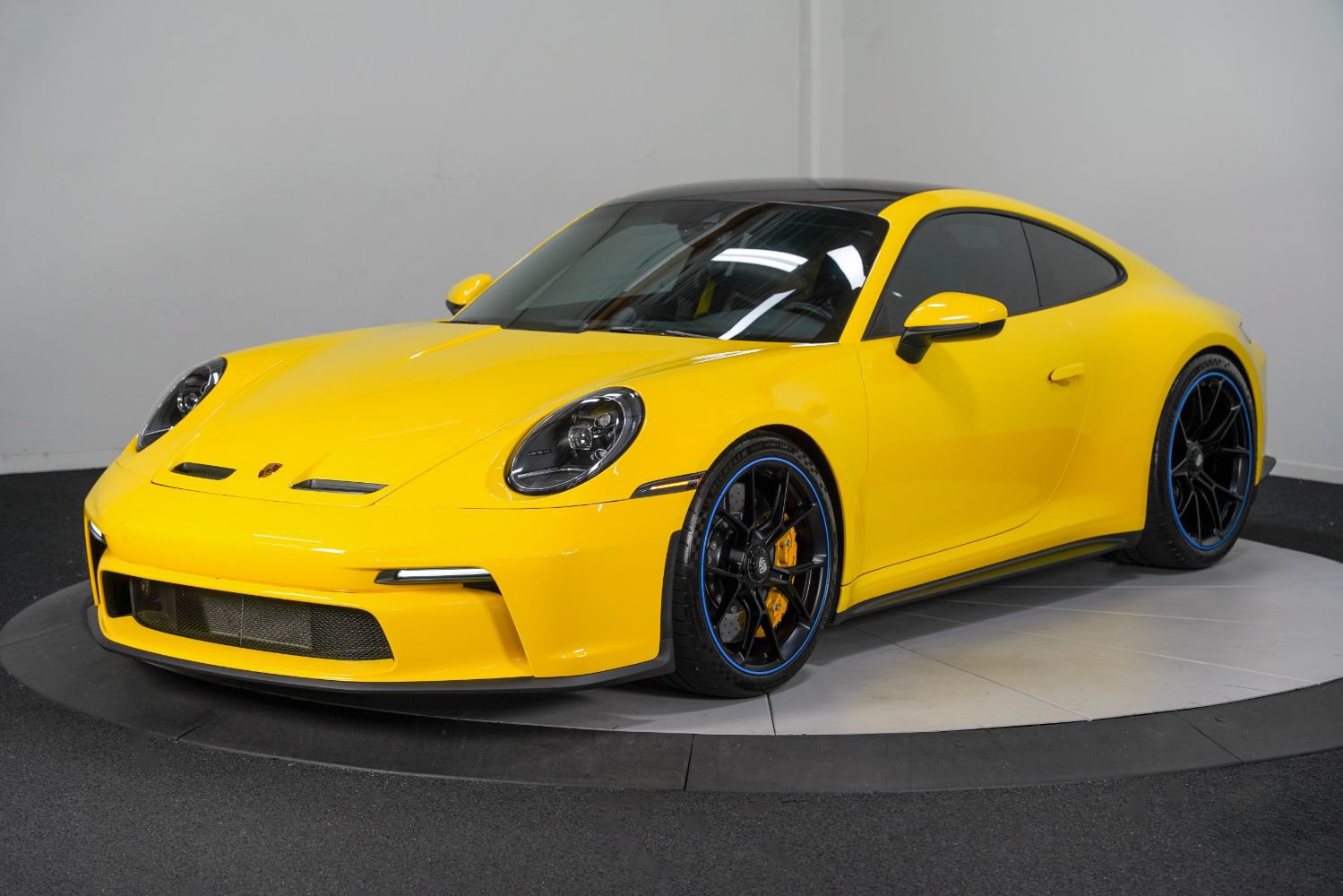 Used 2023 Porsche 911 GT3 w/ Chrono Package RWD image 6