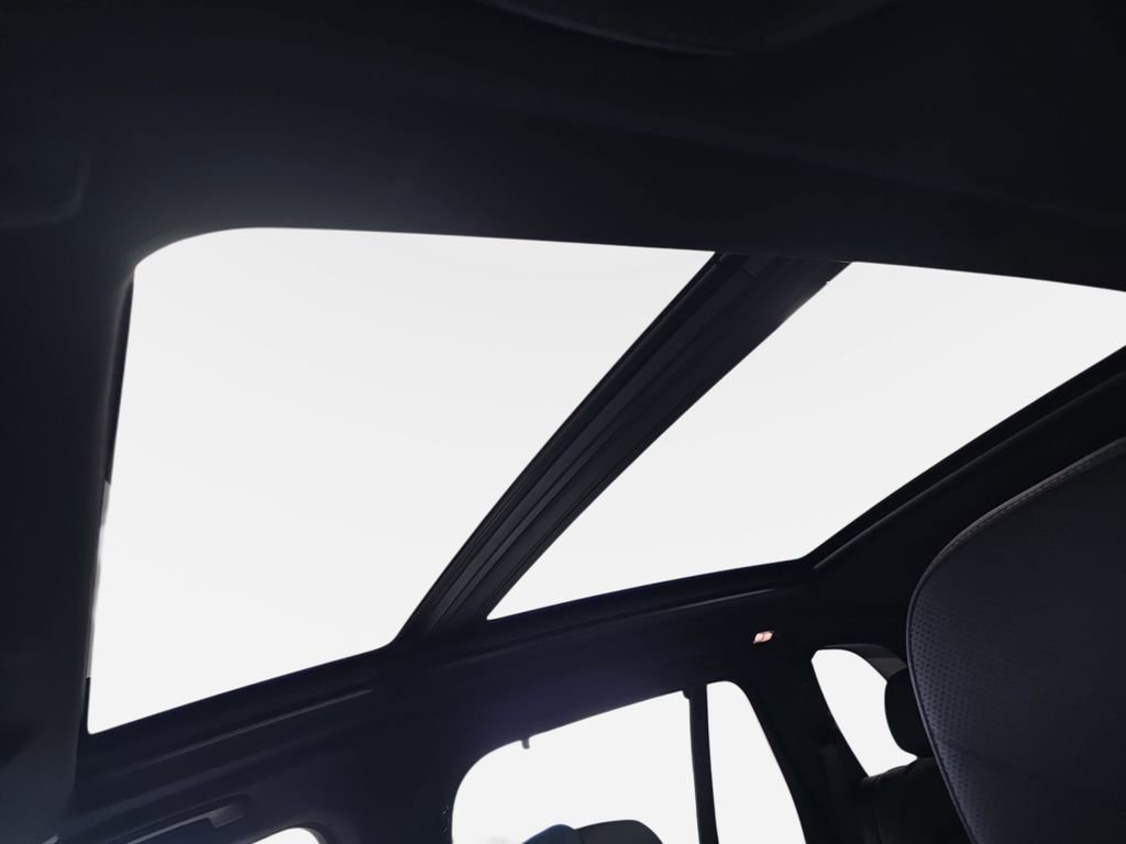 Certified 2024 BMW X5 xDrive50e w/ Executive Package image 28