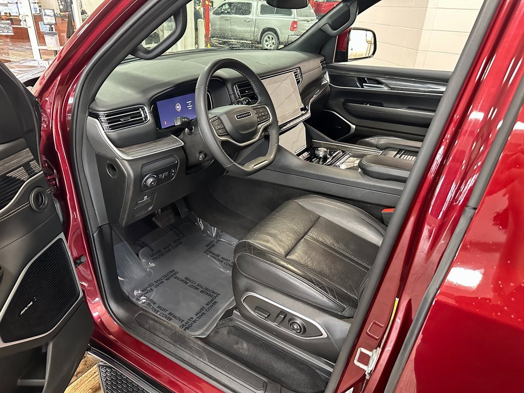 Used 2022 Jeep Wagoneer Series II image 9