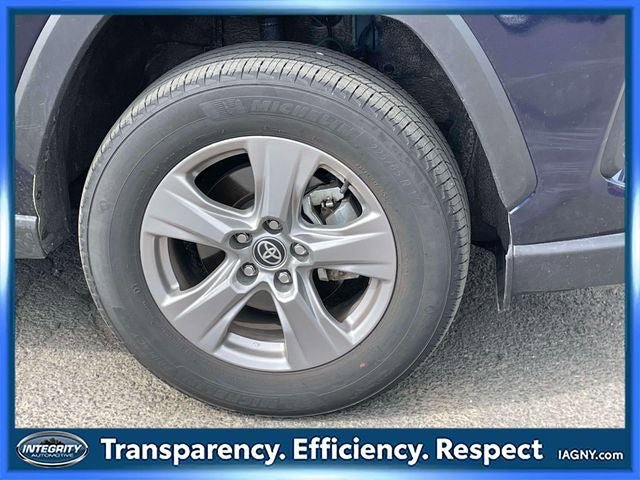 Certified 2025 Toyota RAV4 XLE AWD/4WD image 9