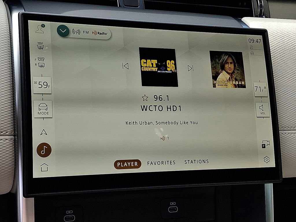 New 2026 Land Rover Discovery Sport Landmark image 14