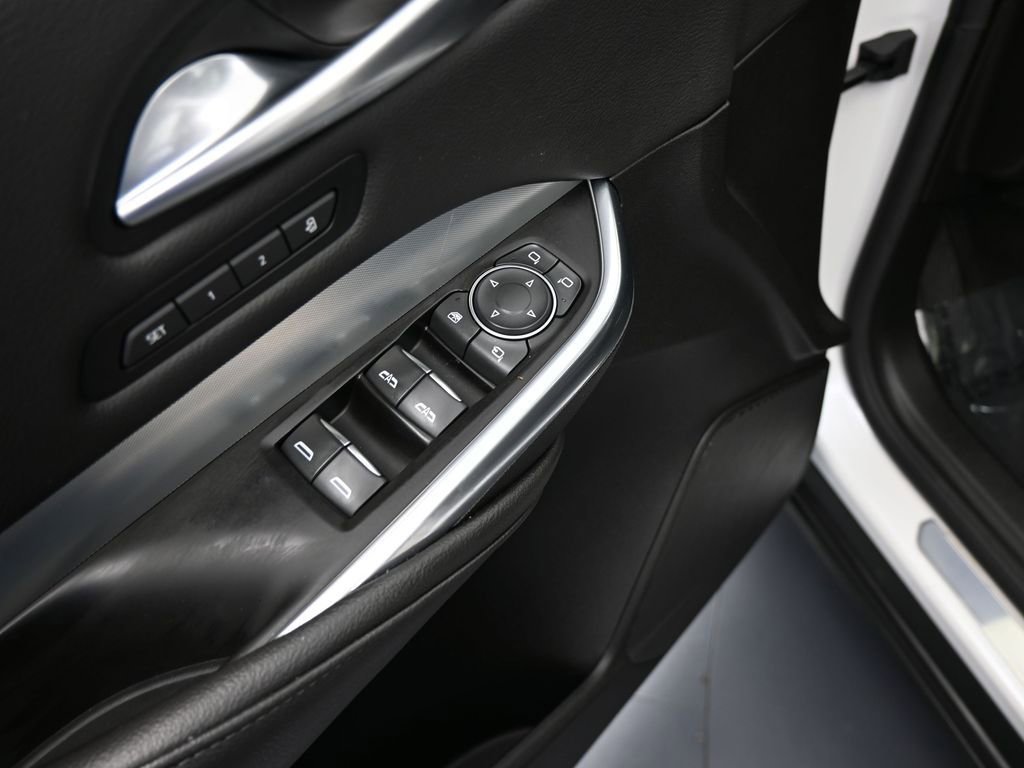 Used 2022 Cadillac XT4 Premium Luxury w/ Enhanced Visibility Package image 14