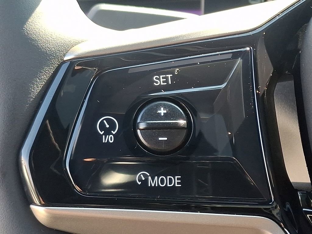 Certified 2026 BMW i5 eDrive40 w/ Executive Package image 22