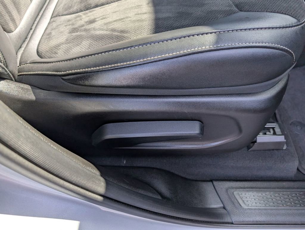 Used 2024 Jeep Grand Cherokee L Altitude image 45