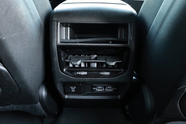 Used 2024 Jeep Grand Cherokee Altitude AWD/4WD image 30