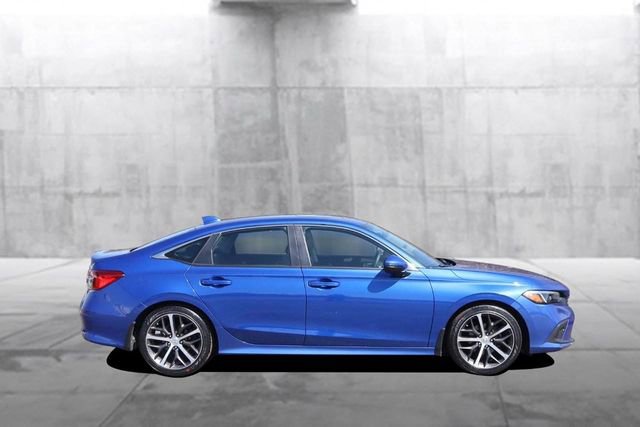 Used 2022 Honda Civic Touring image 5