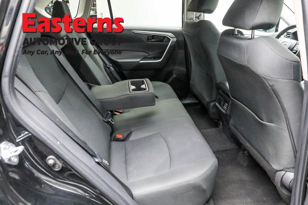 Used 2024 Toyota RAV4 LE image 22