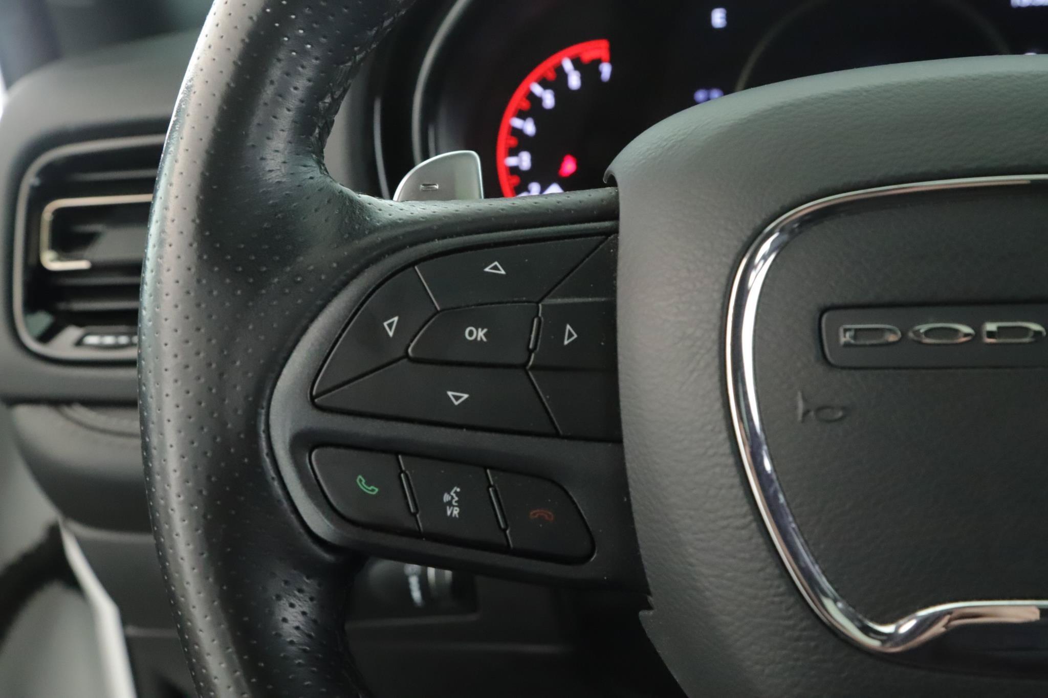 Used 2022 Dodge Durango GT w/ Blacktop Package AWD/4WD image 11