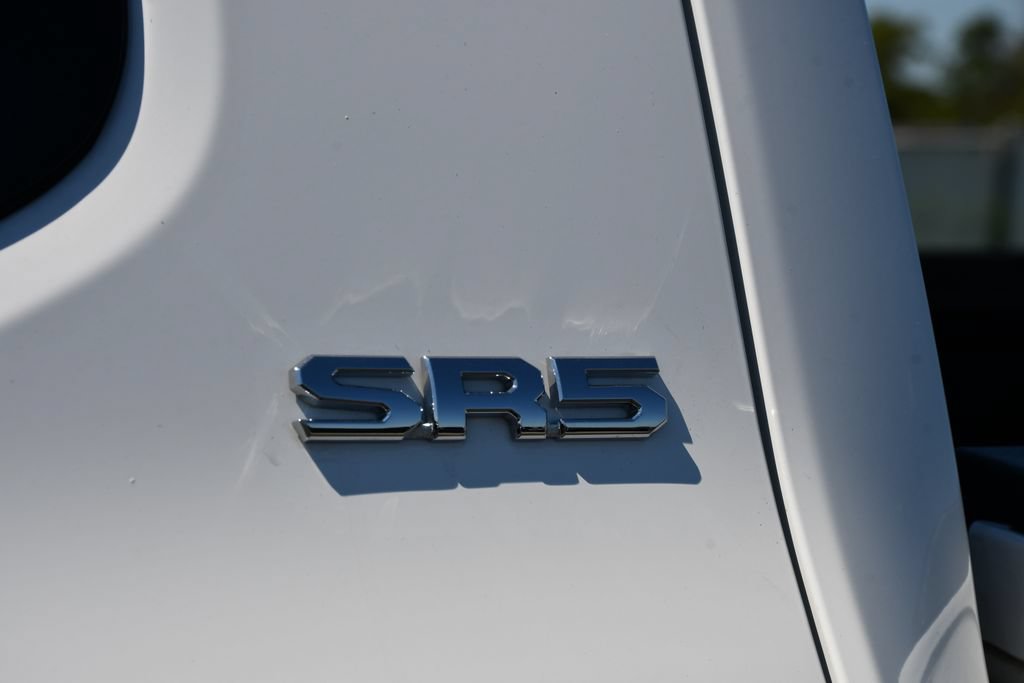 Used 2025 Toyota Tacoma SR5 AWD/4WD image 13