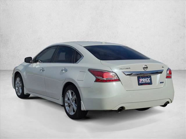 Used 2014 Nissan Altima 2.5 SL w/ Technology Package FWD image 7