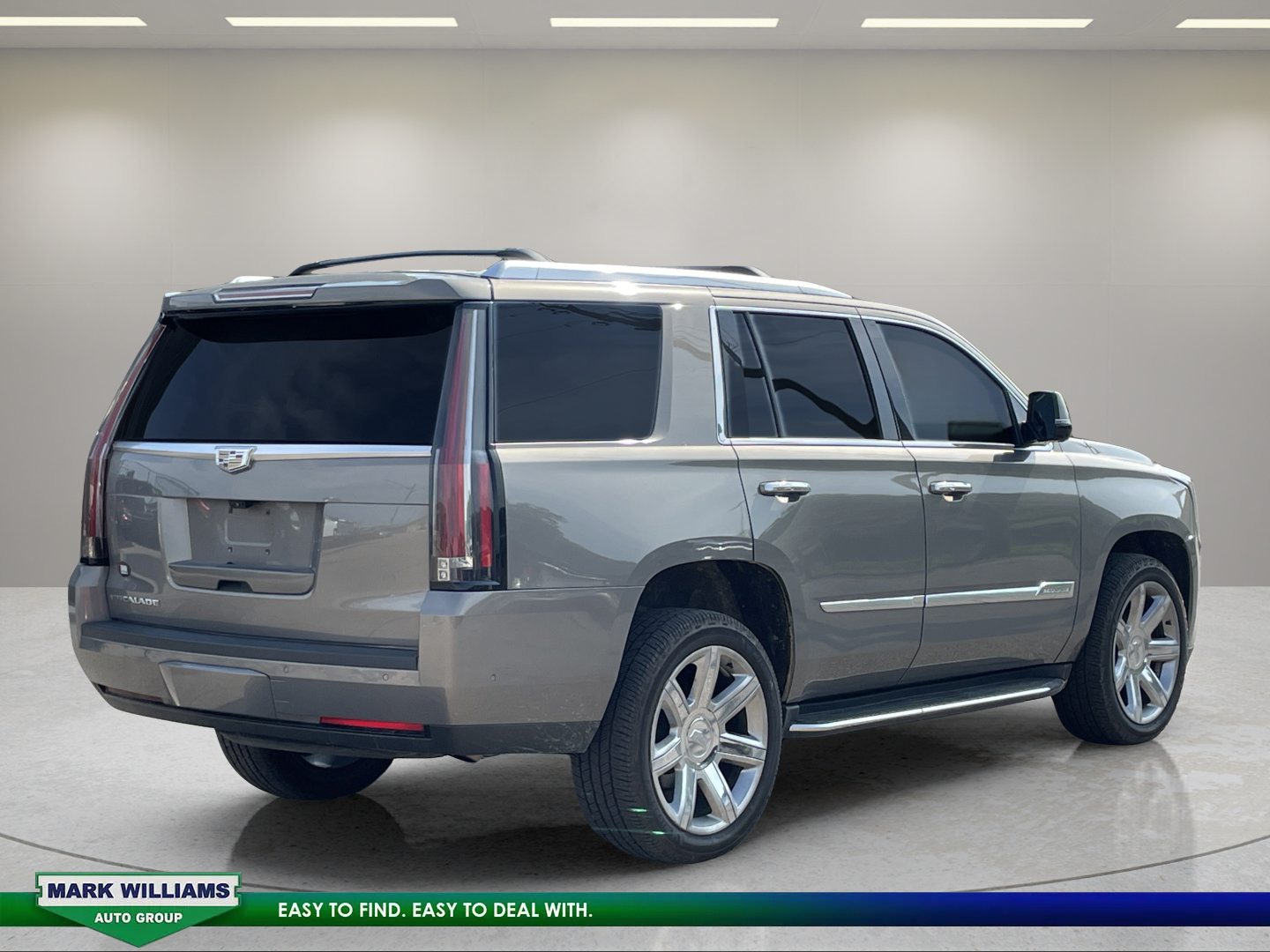 Used 2017 Cadillac Escalade Luxury AWD/4WD image 5