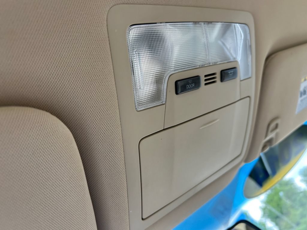Used 2014 Toyota Avalon XLE FWD image 30