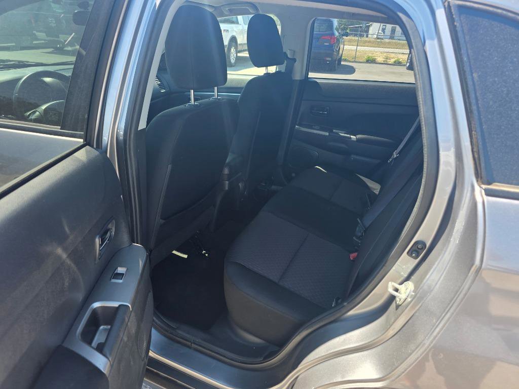 Used 2019 Mitsubishi Outlander Sport SE FWD image 7