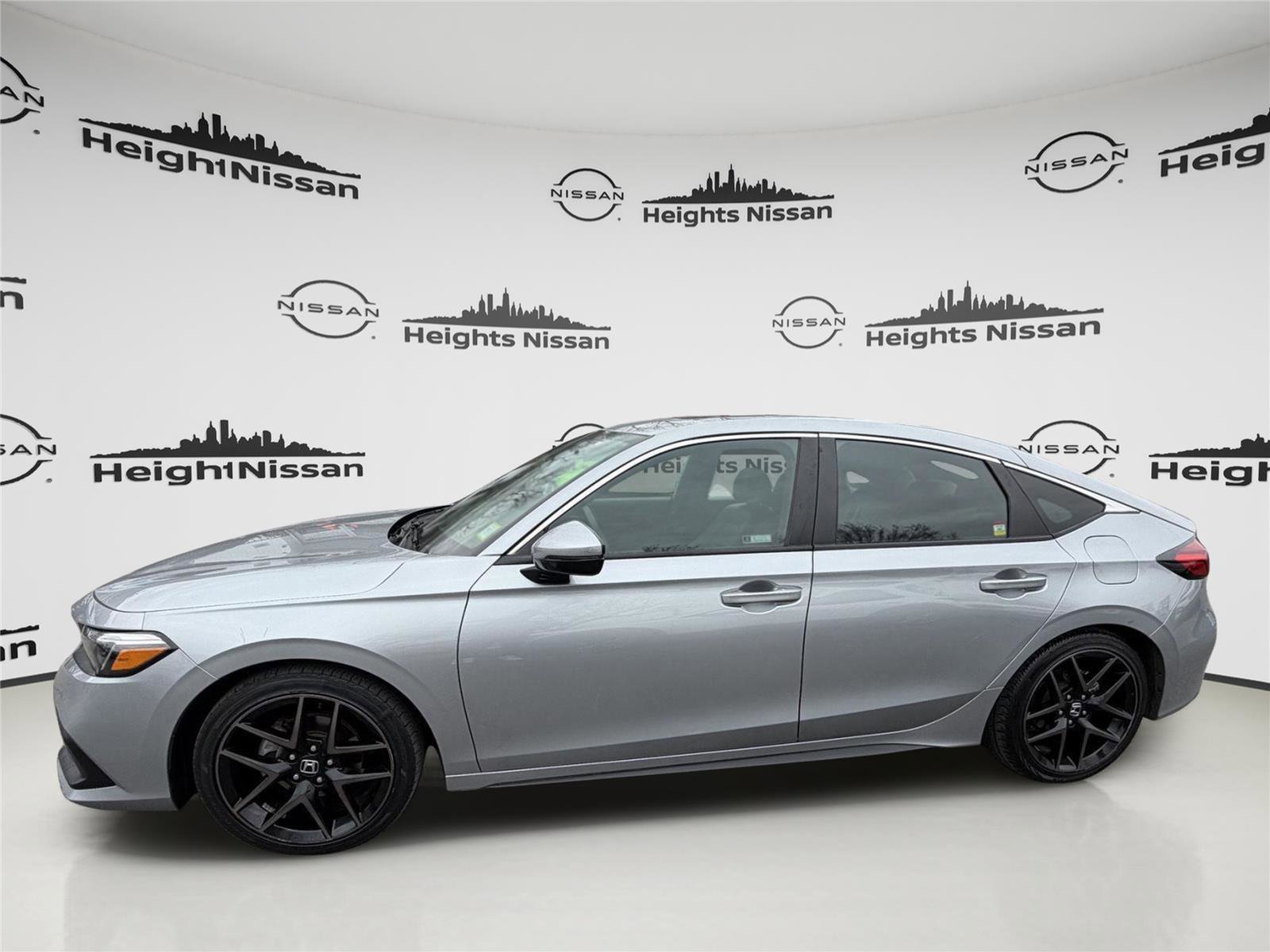 Used 2023 Honda Civic Sport Touring image 2