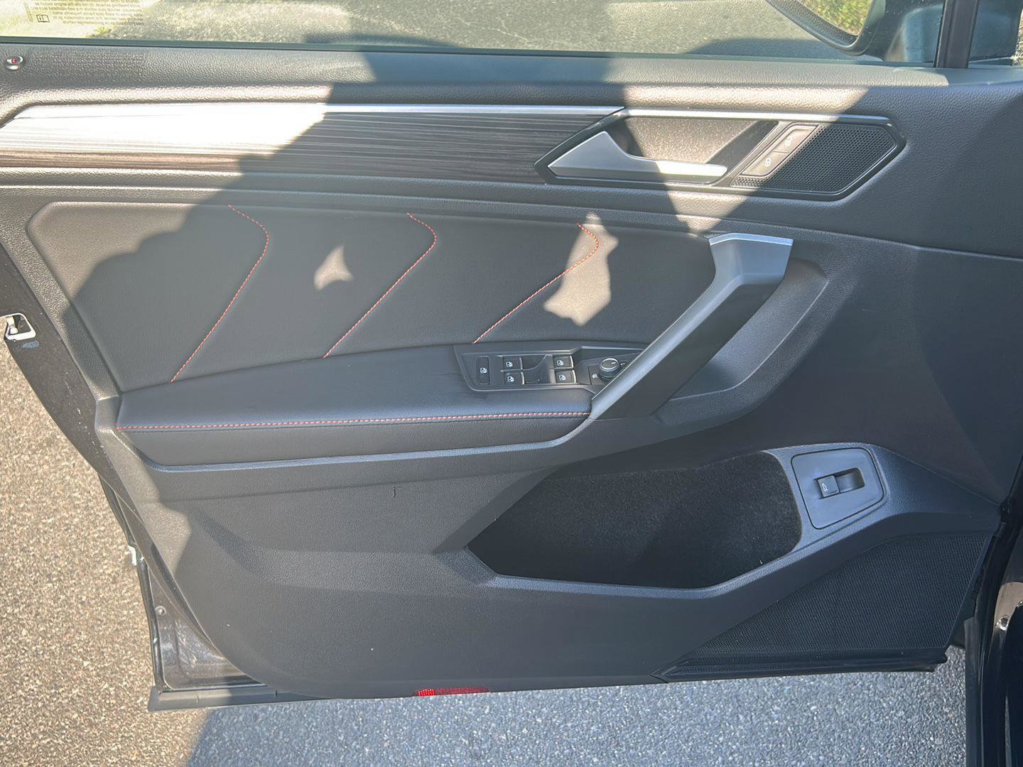 Certified 2024 Volkswagen Tiguan Wolfsburg Edition image 11