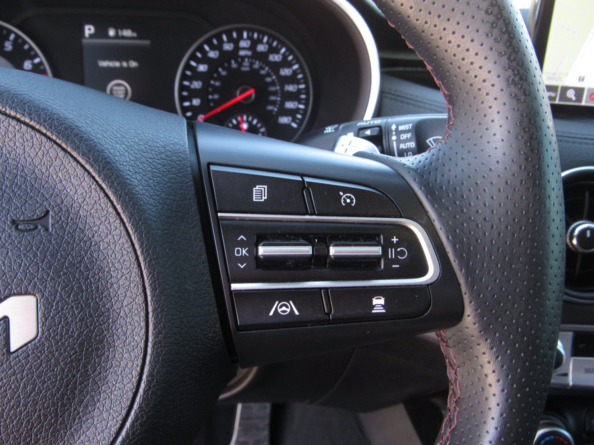 Used 2022 Kia Stinger GT-Line w/ Sun & Sound Package RWD image 25