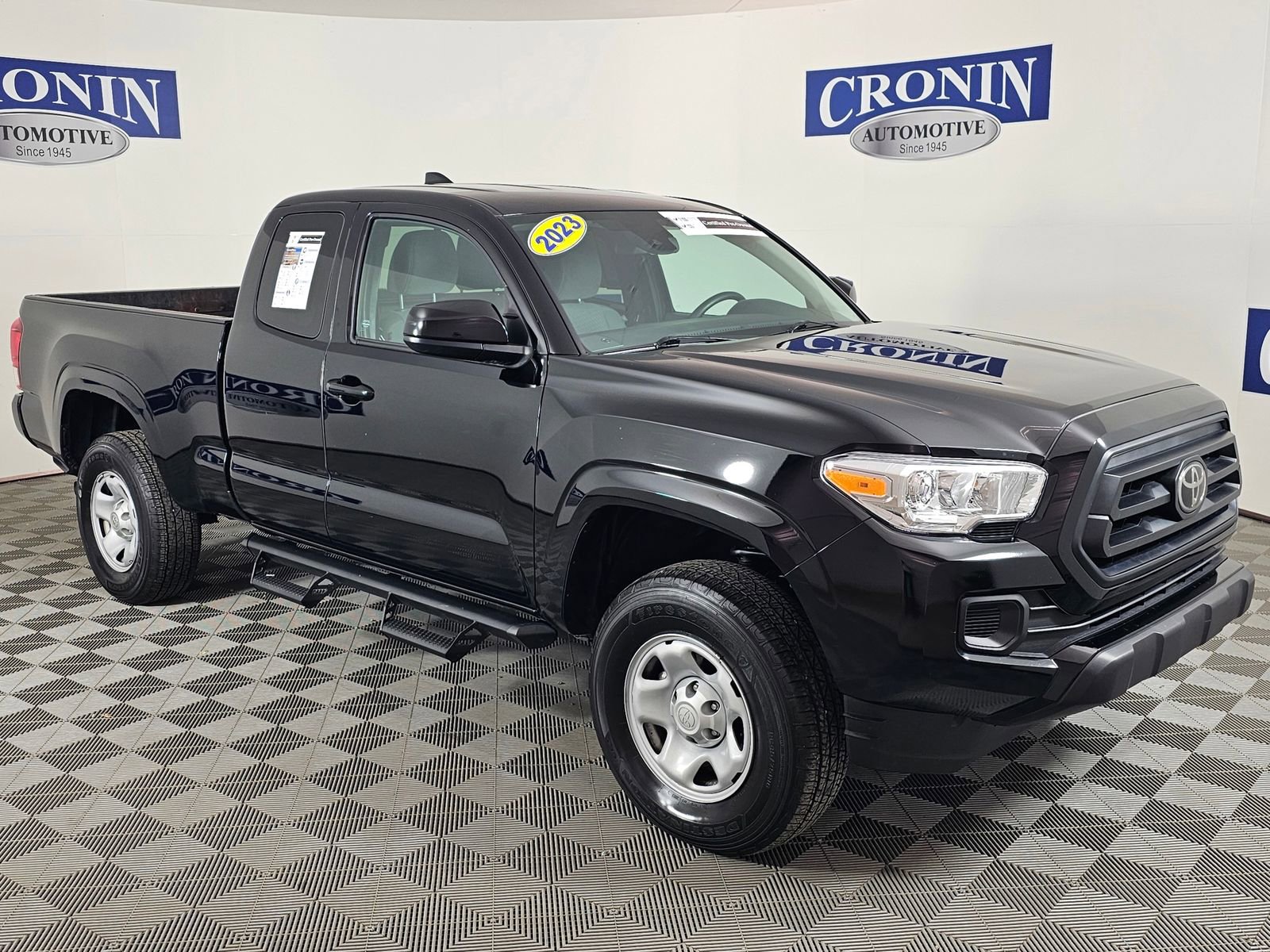 Used 2023 Toyota Tacoma SR image 8