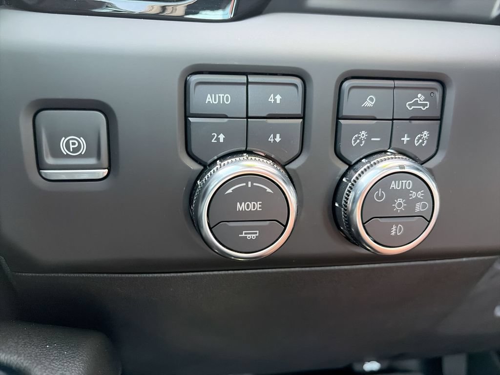Certified 2024 GMC Sierra 2500 AT4 w/ AT4 Premium Plus Package AWD/4WD image 25