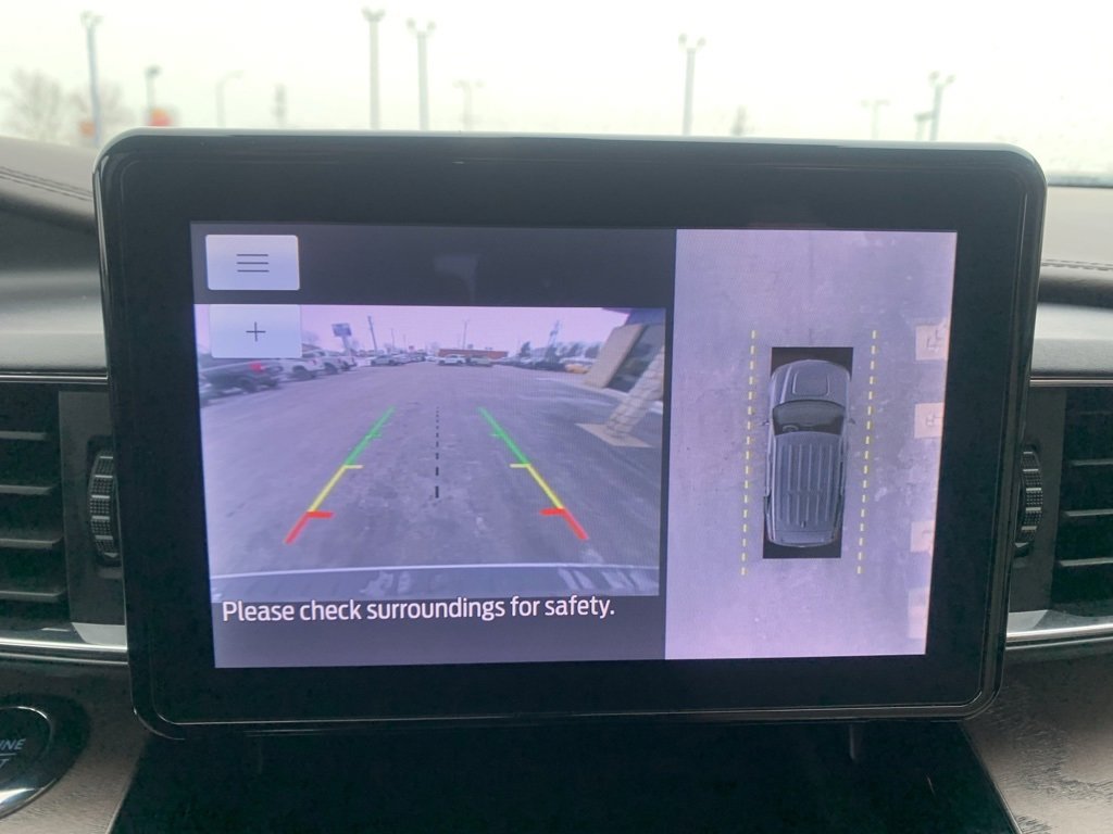 Used 2023 Ford Explorer Platinum w/ Class IV Trailer Tow Package image 24