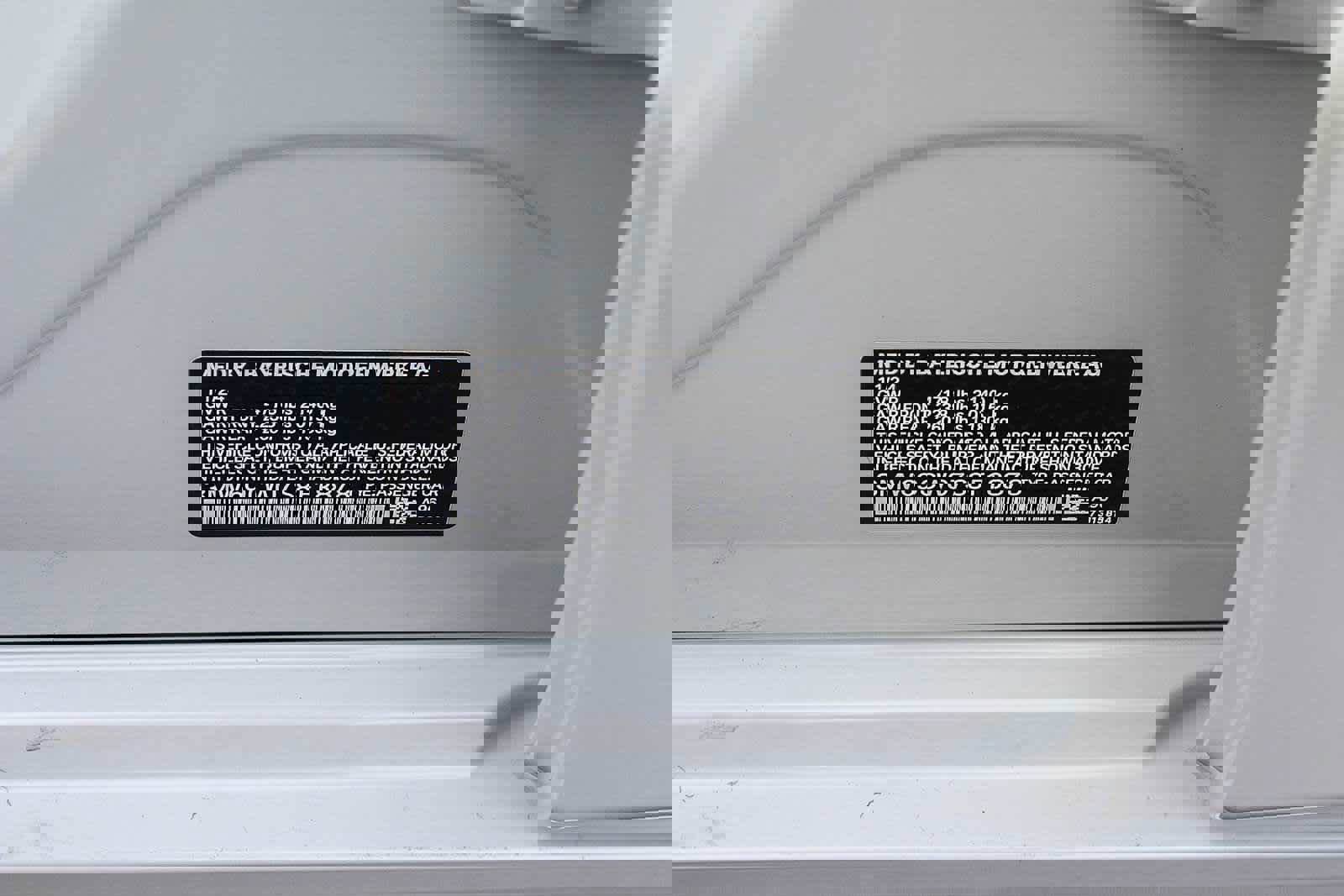 Used 2025 BMW 330i Sedan w/ Premium Package image 41