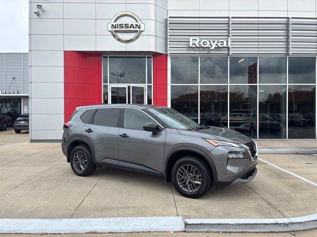 Used 2023 Nissan Rogue S FWD image 1