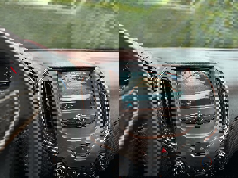 Used 2017 Chevrolet Cruze LT w/ Convenience Package image 25