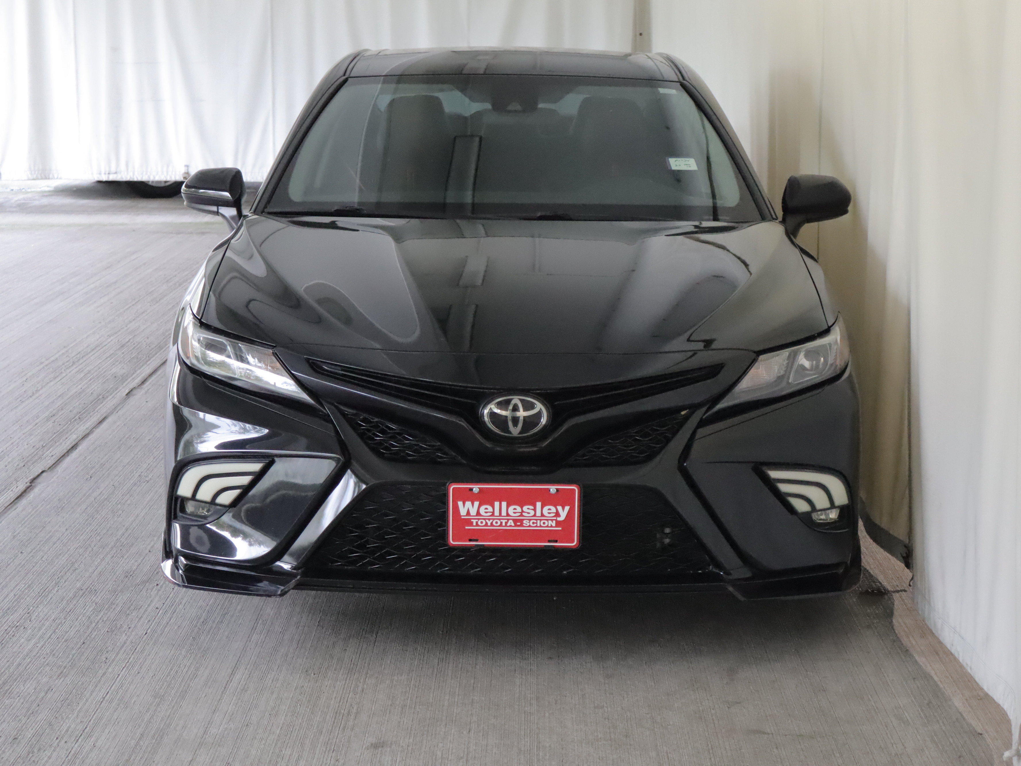 Used 2020 Toyota Camry TRD FWD image 3