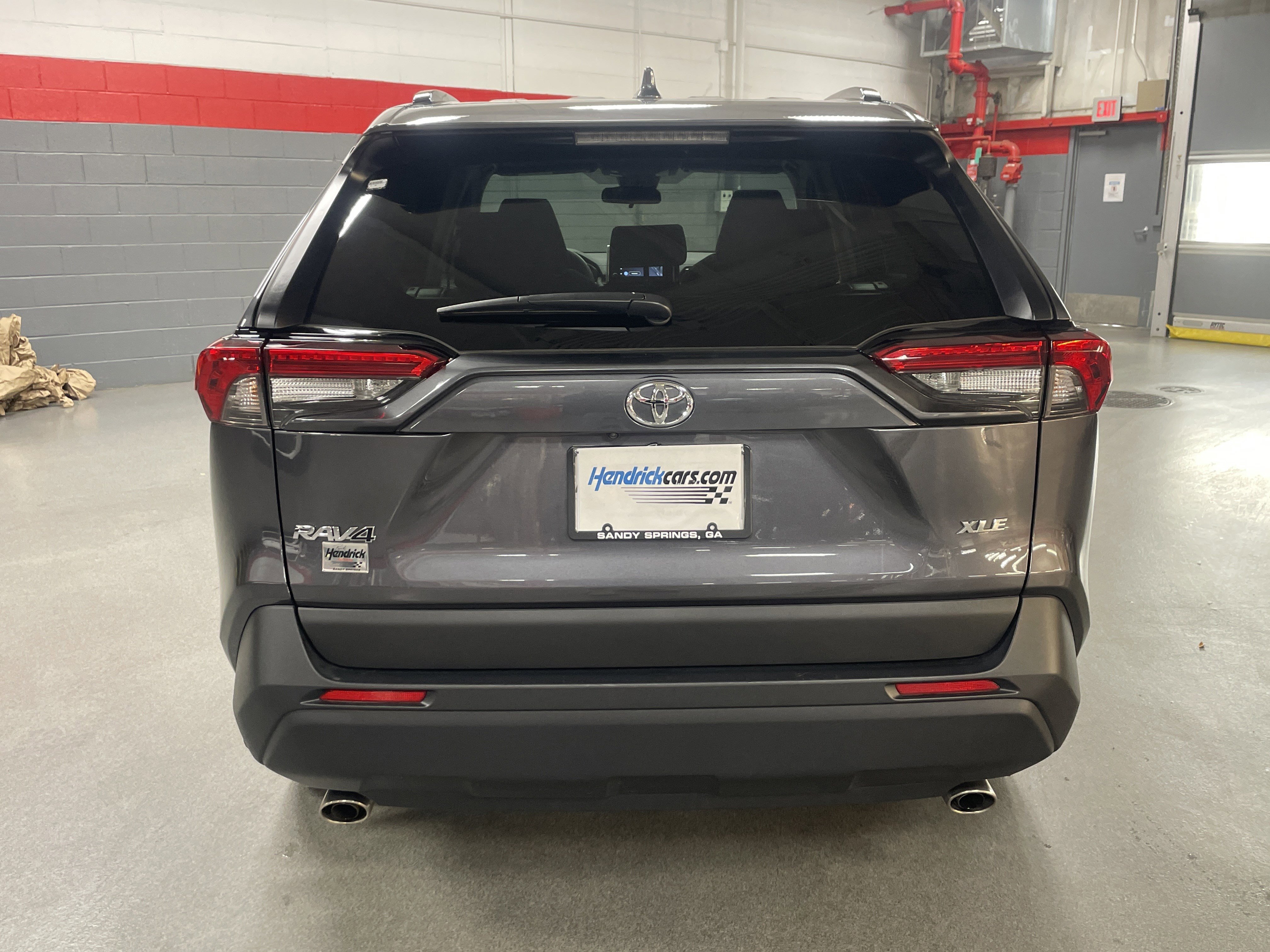 Used 2025 Toyota RAV4 XLE image 9