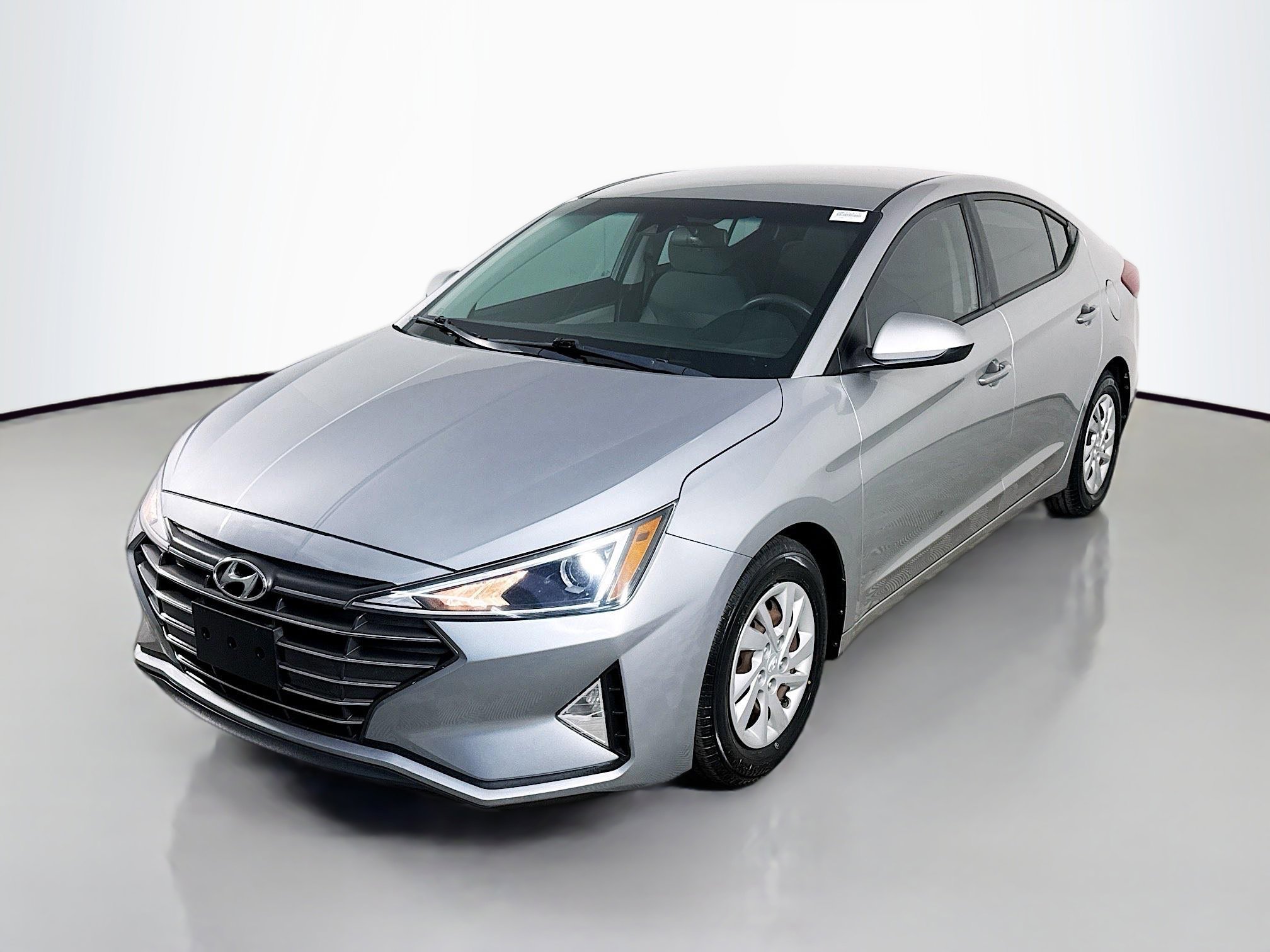 Used 2020 Hyundai Elantra SE image 4