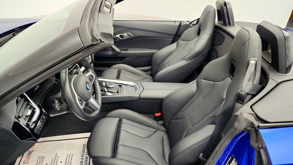 Used 2025 BMW Z4 sDrive30i w/ Premium Package image 20