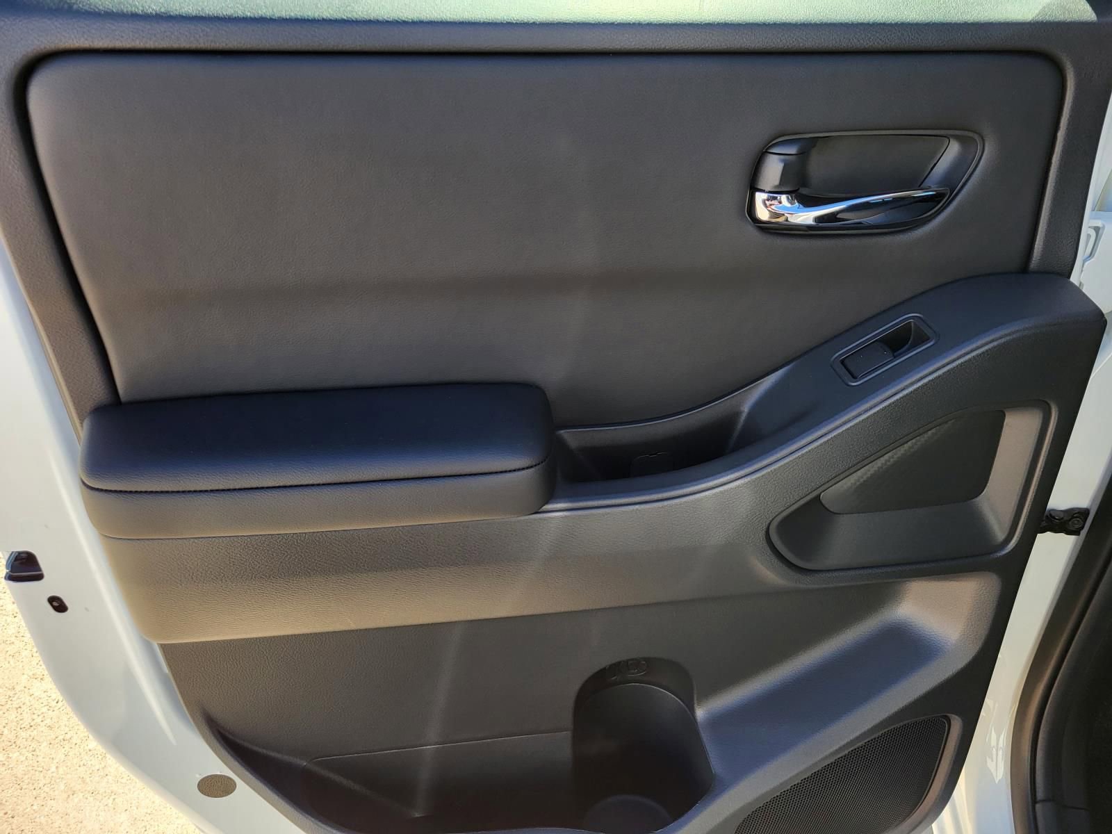 New 2026 Nissan Frontier SV image 14