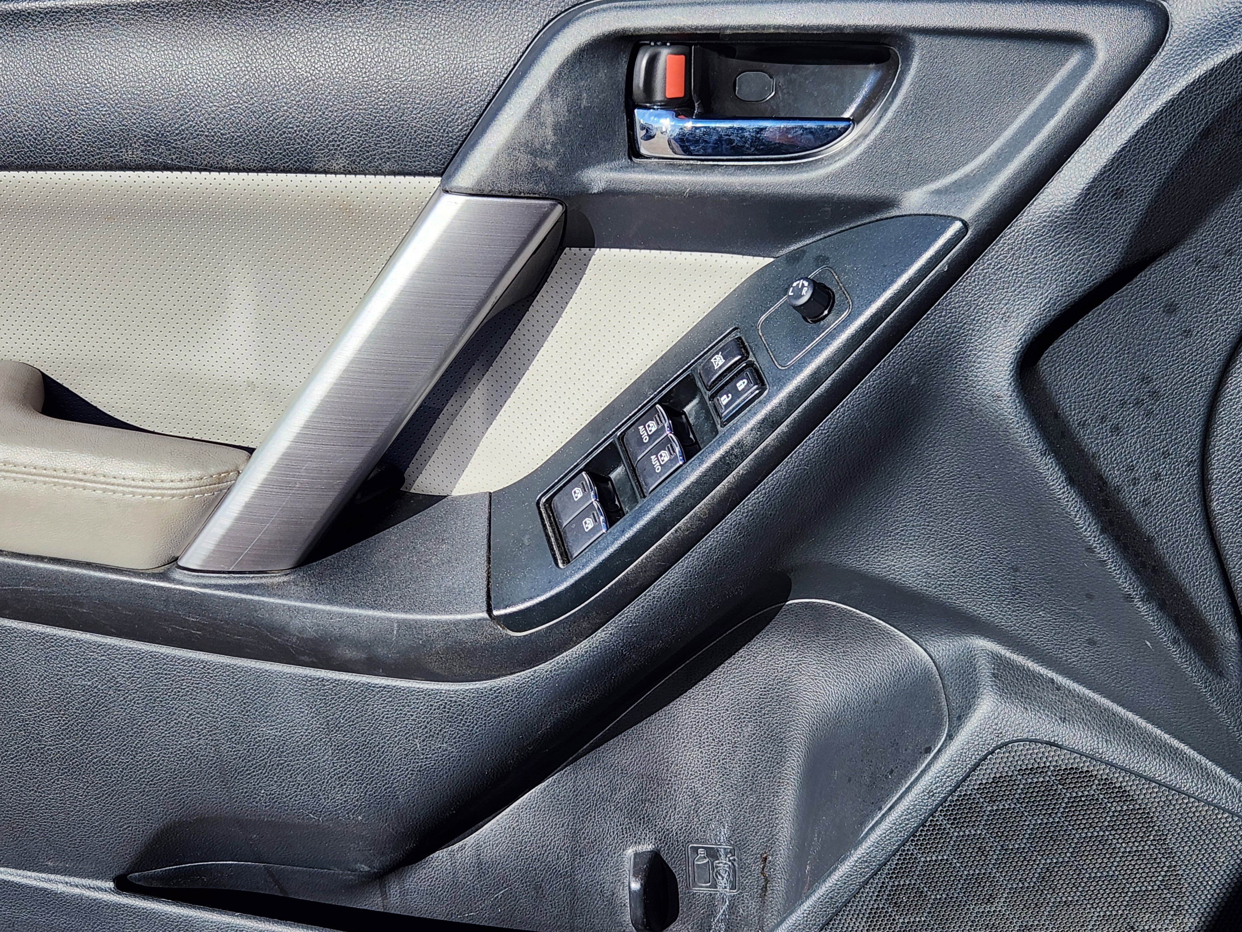 Used 2017 Subaru Forester 2.5i Limited w/ Protection Package #2 AWD/4WD image 7