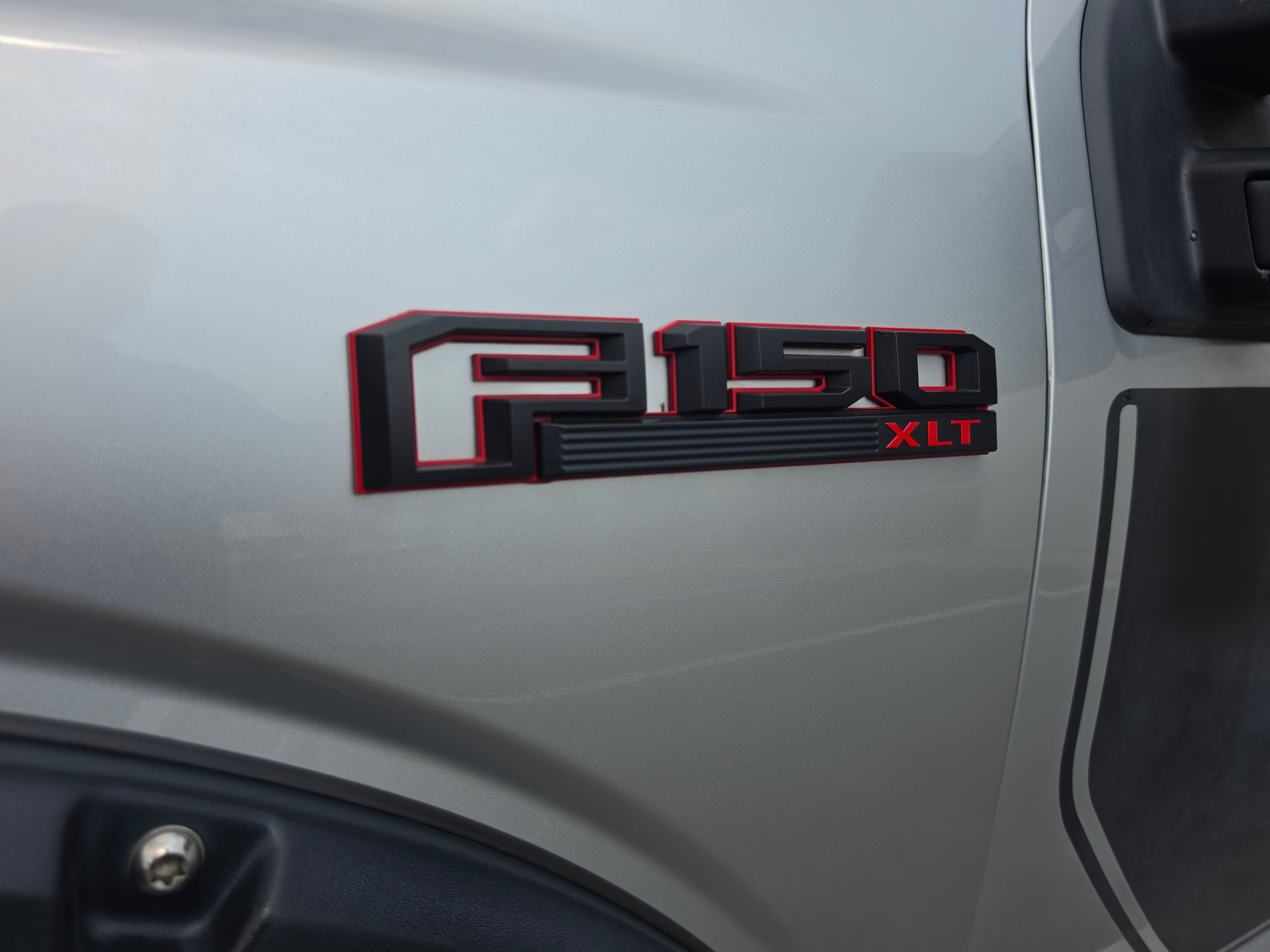 Used 2016 Ford F150 XLT w/ Equipment Group 302A Luxury AWD/4WD image 11